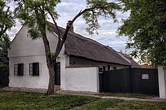 Szent István utca 27.