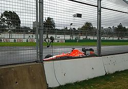 Bianchi a szezonnyitó 2013-as ausztrál futamon, a Marussia MR02-ben…