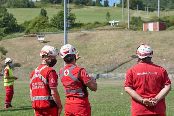 A Monzuno la scuola di volo nazionale per i droni della Croce Rossa