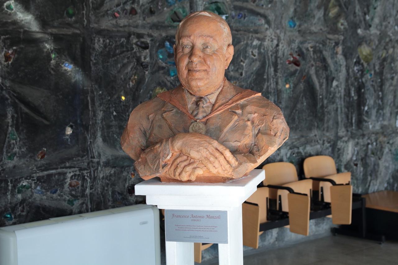 Un po’ d'Appennino all’Istituto Rizzoli: inaugurata l’opera di Gualandi in memoria del prof. Manzoli