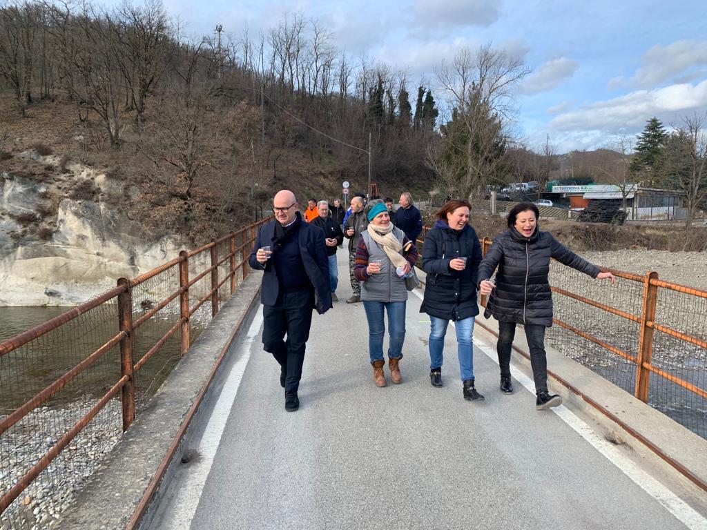 Riapre il Ponte Cattani a Monzuno, chiuso a novembre. Grande soddisfazione tra i residenti