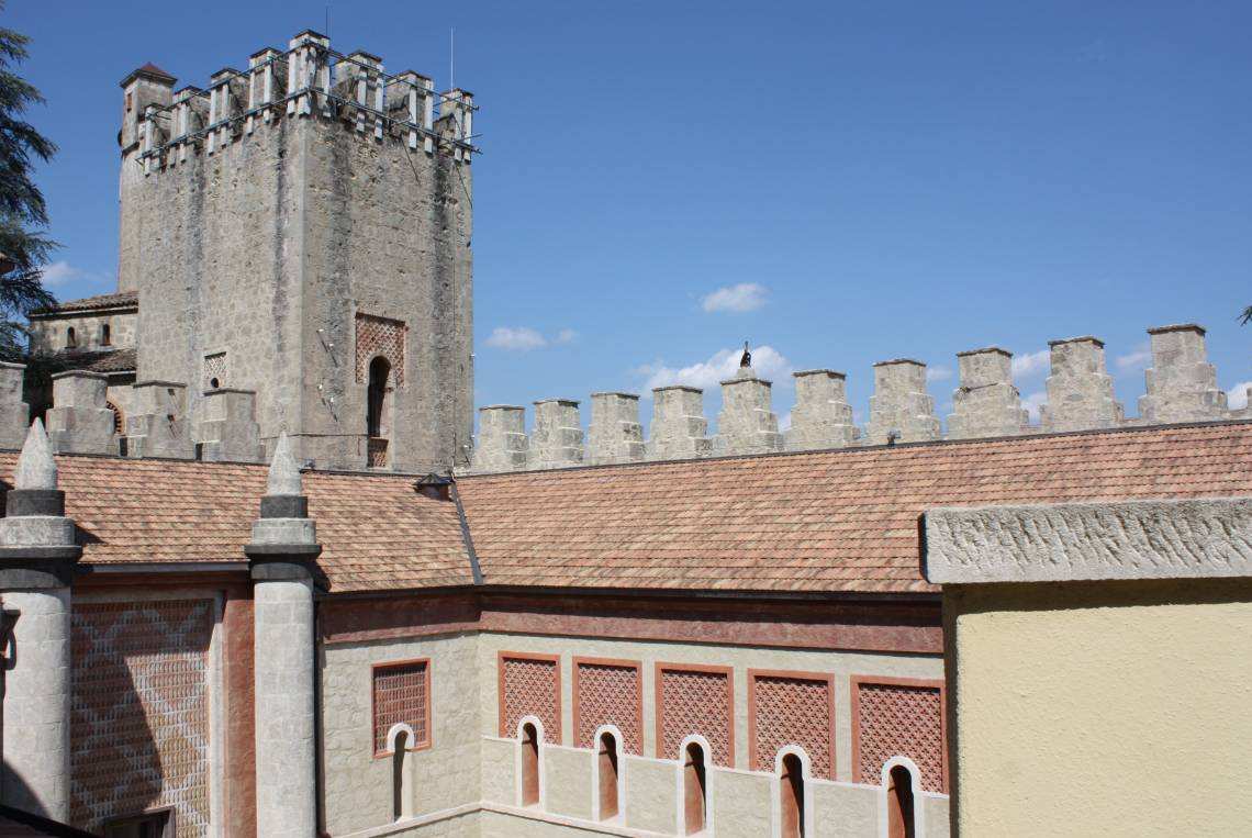 Presentazione del filmato dedicato alla Rocchetta Mattei a cura di Carlo Lucarelli